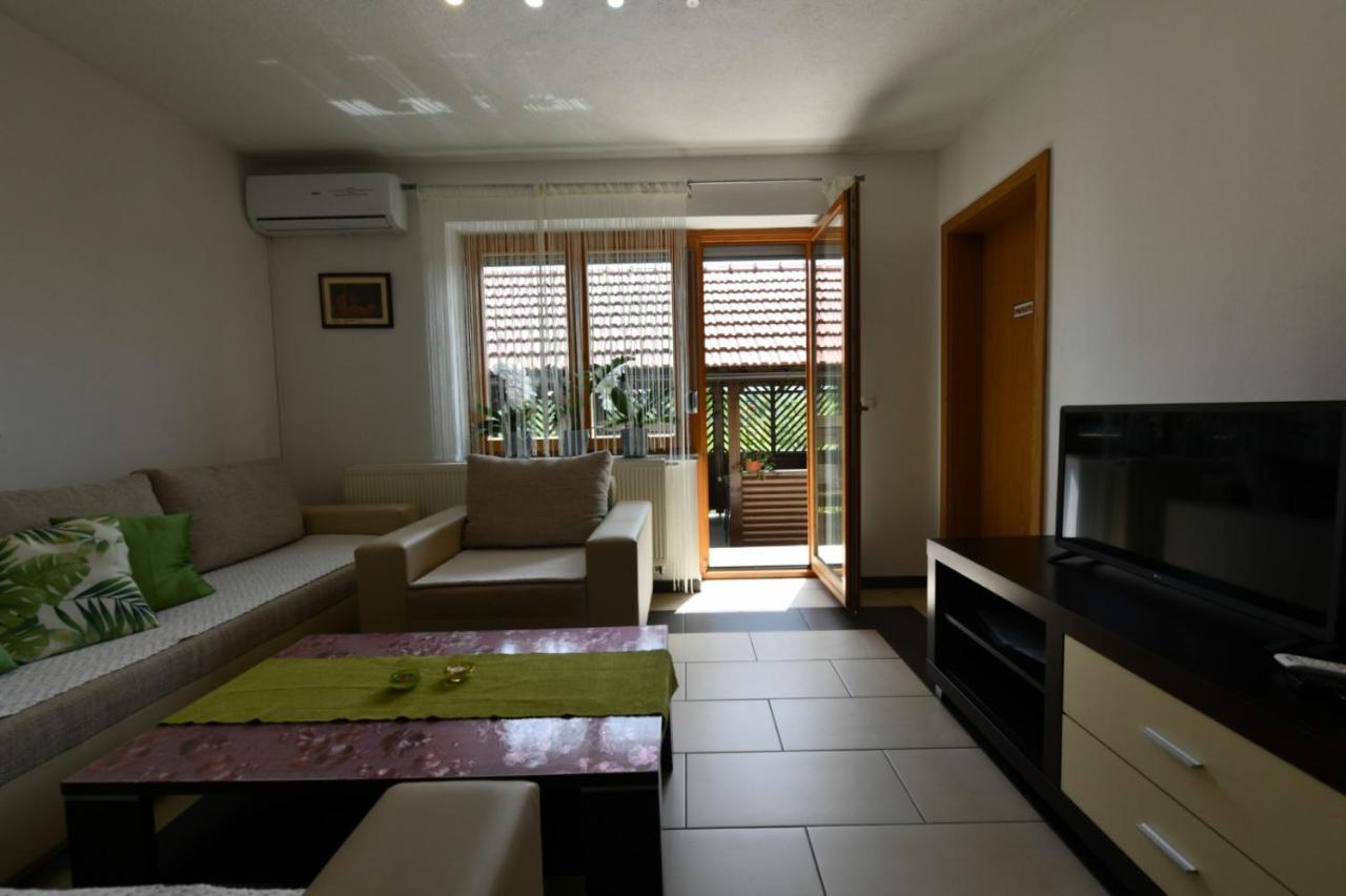 House Matijevic Simic Hotel Grabovac  Eksteriør billede